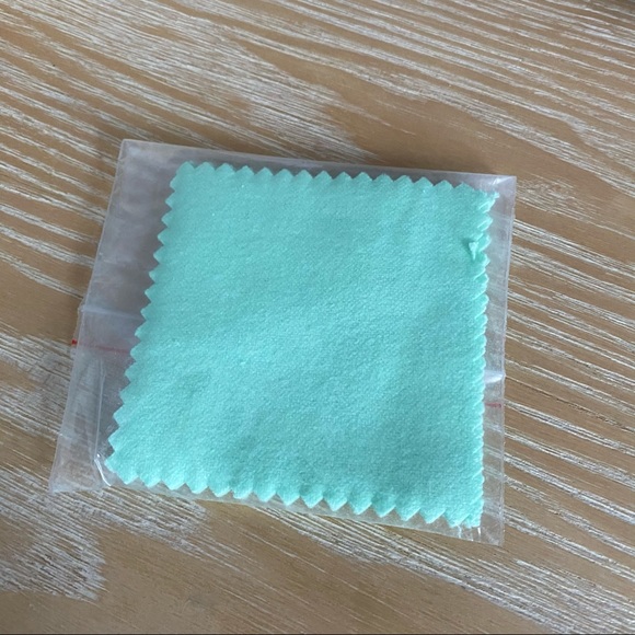 Tiffany Venezia Luce Mini Pendant Necklace - Picture 10 of 10